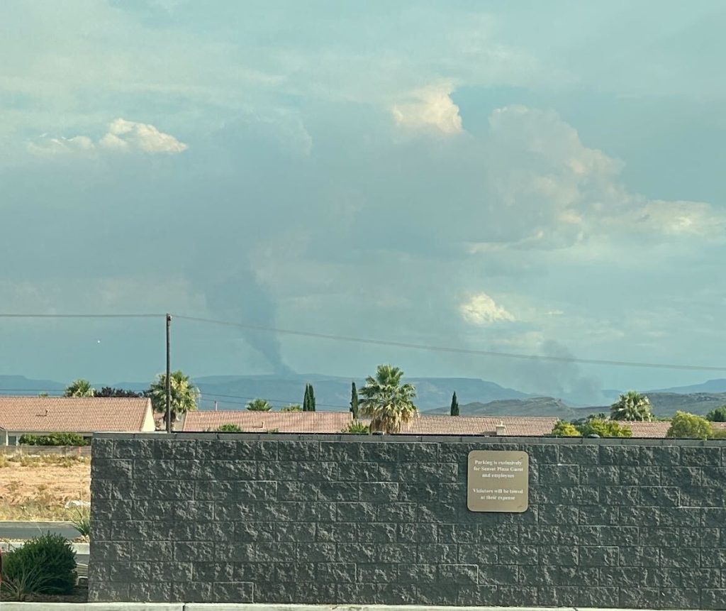 Lightning ignites 3 Arizona Strip wildfires, blanketing region in smoke