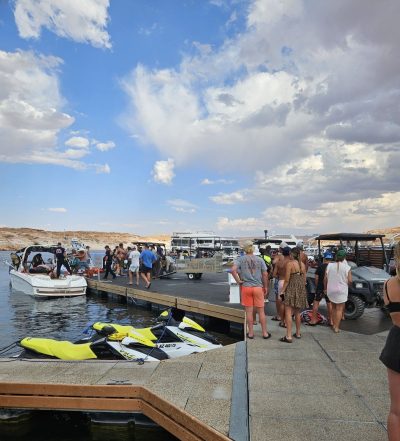 Pontoon boat capsizes on Lake Powell, 3 fatalities reported